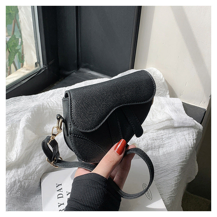 Fashion Crossbody Saddle Bag