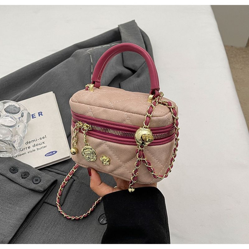 Vintage Rhomboid Chain Bag