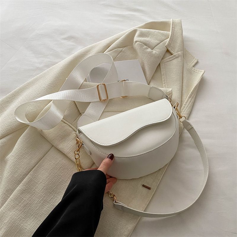 Crossbody Saddle Bag