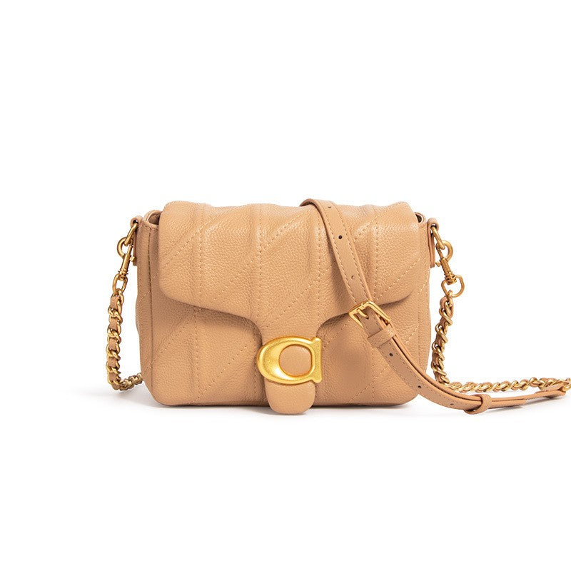 Rhomboid Chain Shoulder Bag