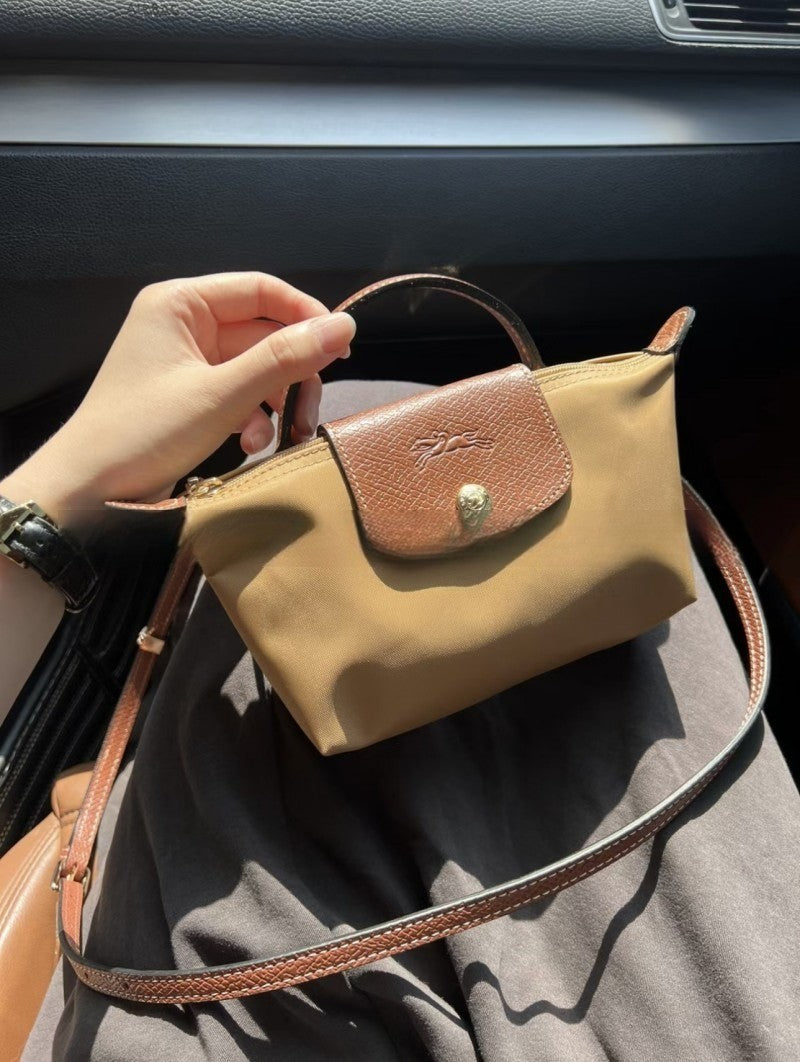 Mini Short Handle Dumpling Bag