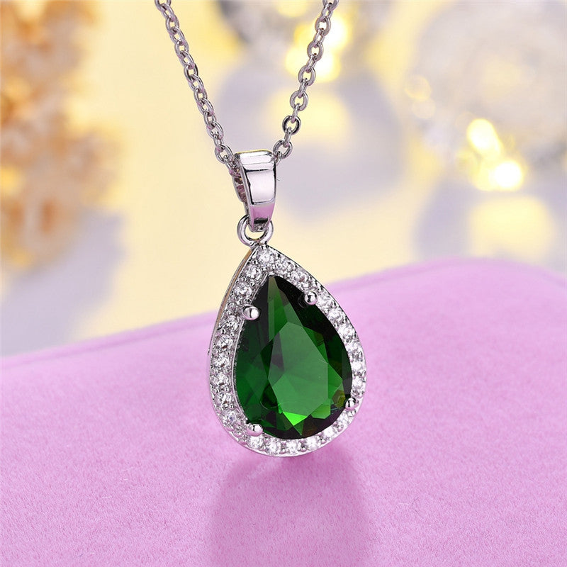 Zircon pendant white gold plated graceful European and American AAA crystal water drop pendant exquisite jewelry necklace factory direct sales