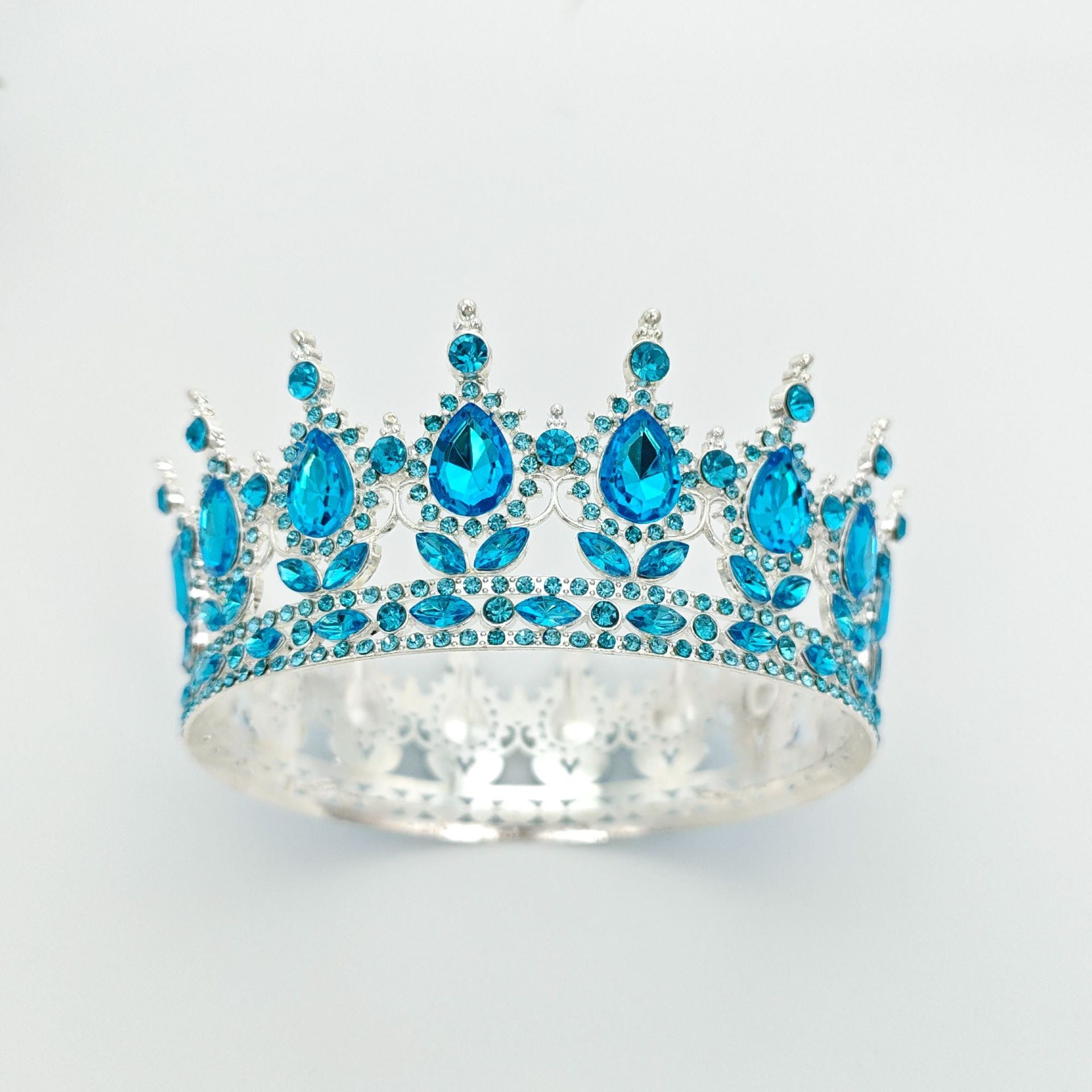 Round Crown