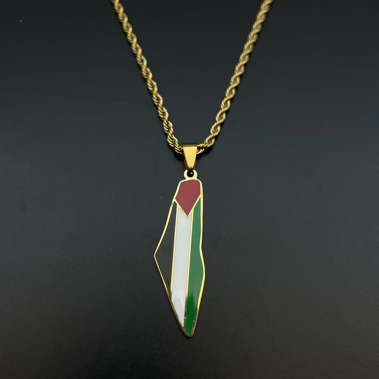 Amazon Oil Drop Retro Palestine Map Pendant Necklace