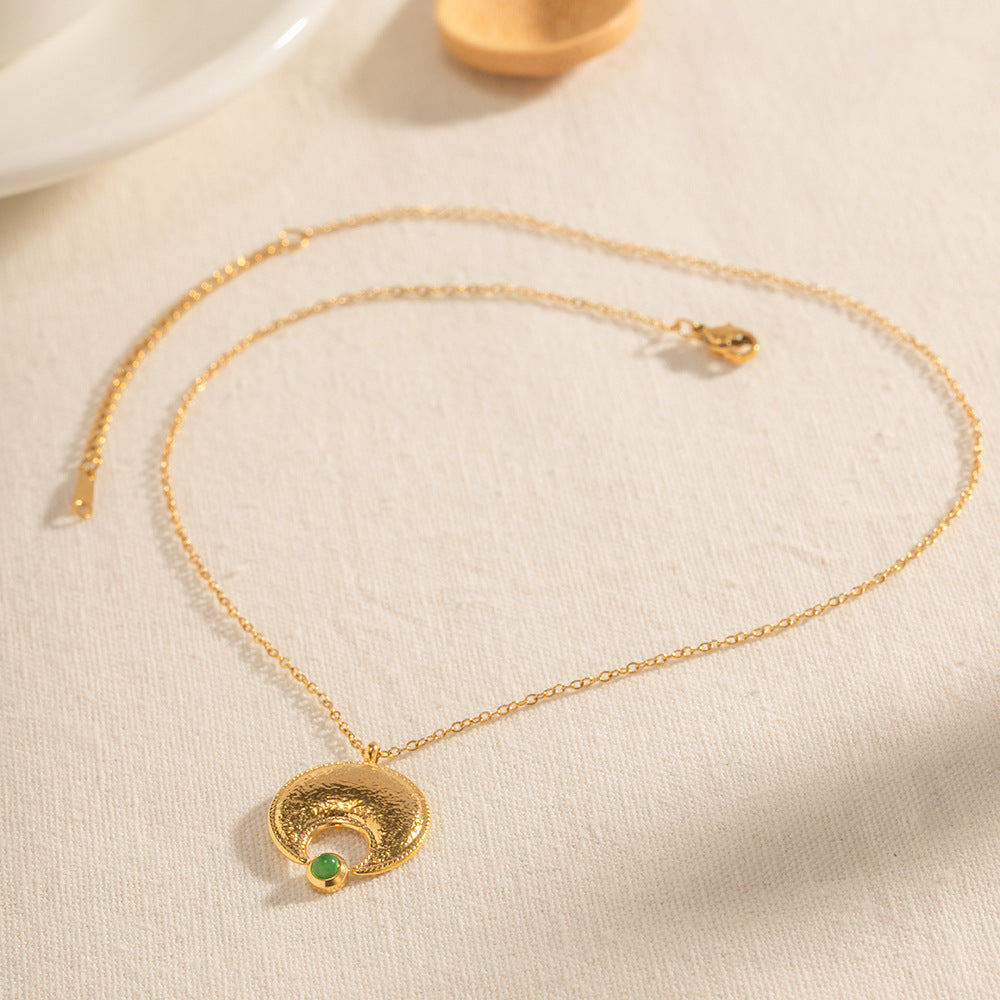 European and American Myth Moon Pendant Necklace for Women