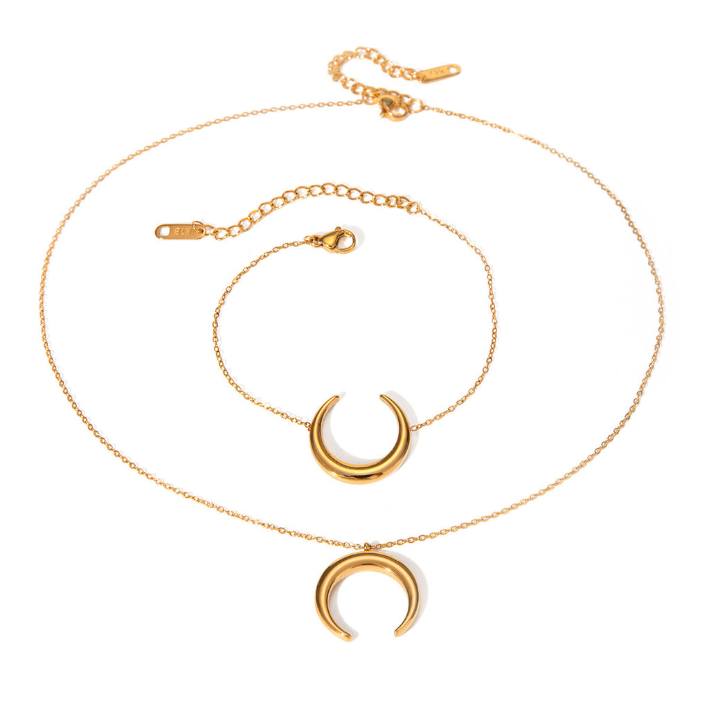 Elegant Crescent Pendant Necklace