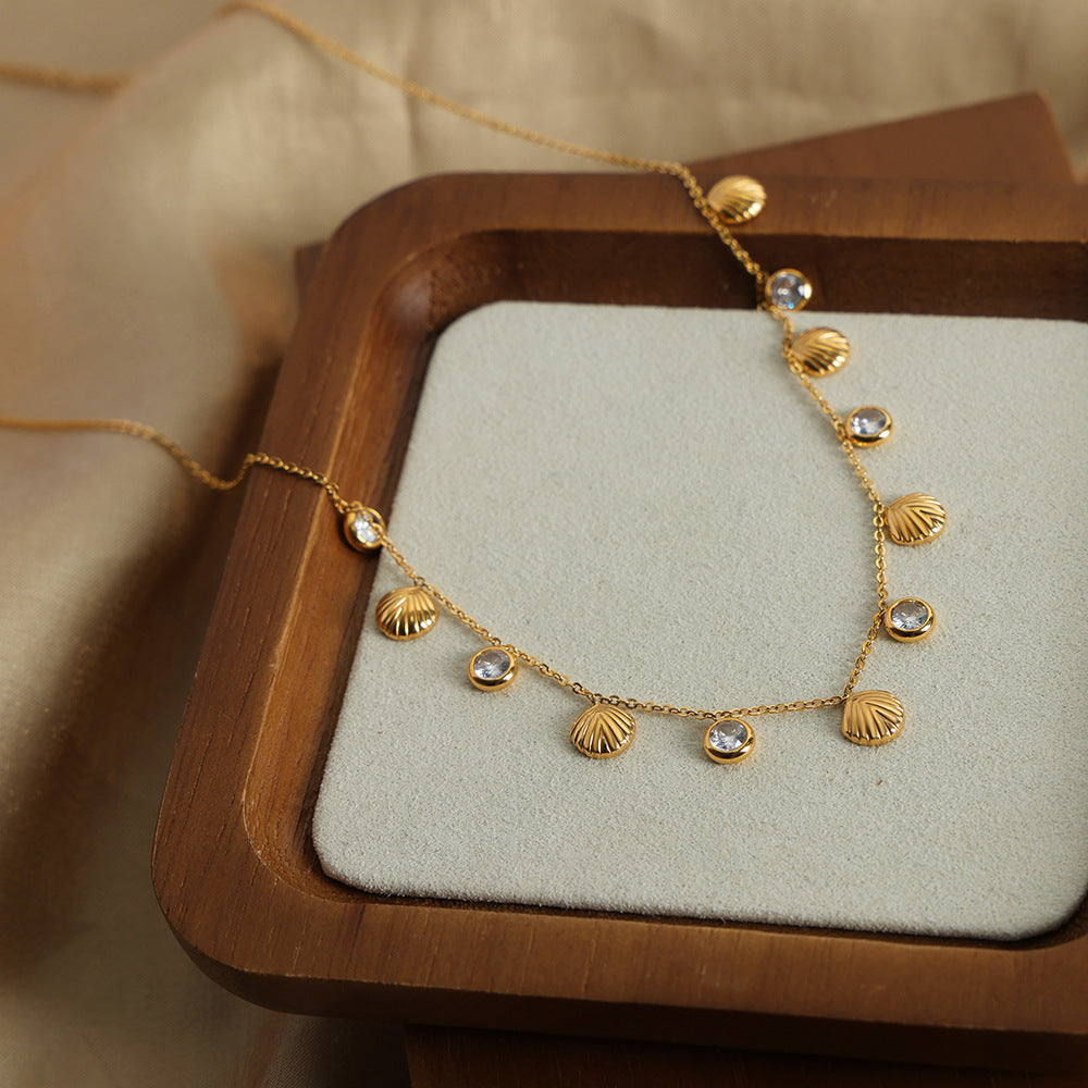 Geometric Scallop Pendant Titanium Necklace