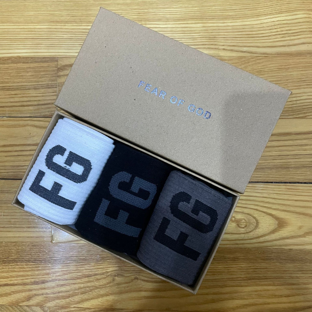 Boxed FEAR OF GOD double line ESSENTIALS men's and women's high street FOG letter fashion brand sports long socks Cotton