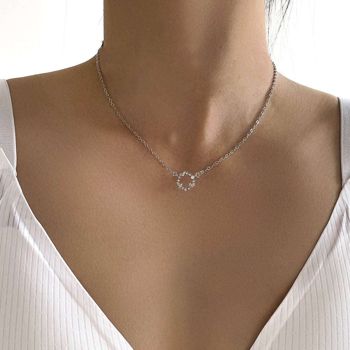Japanese Korean Ins Geometric Diamond Leaf Pendant Necklace