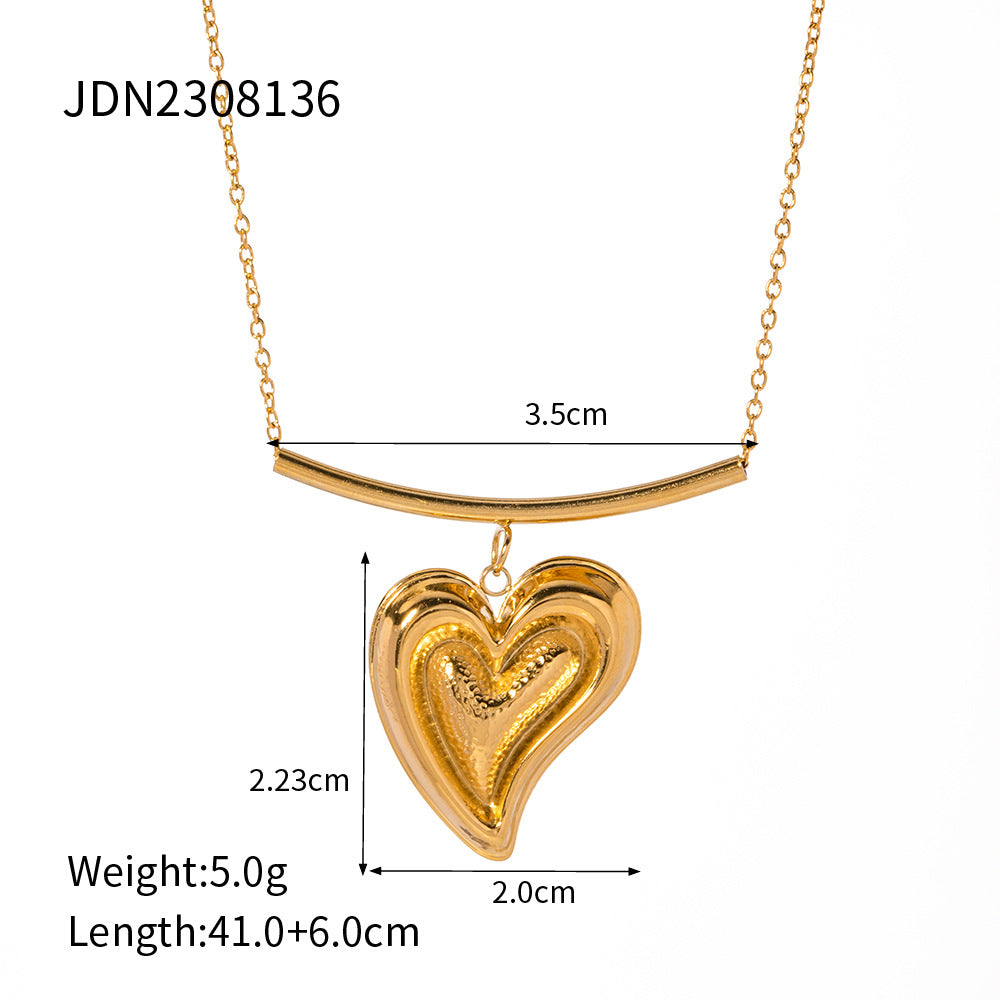 New European and American 3D Heart Pendant Smile Necklace for Women