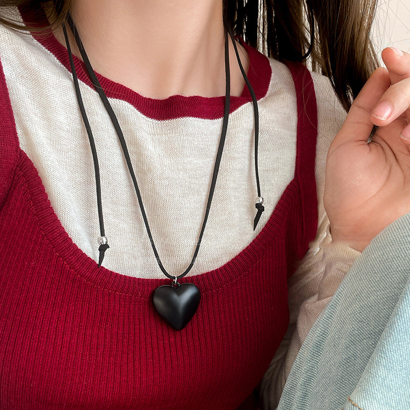 Ankela Red Resin Heart Pendant Necklace