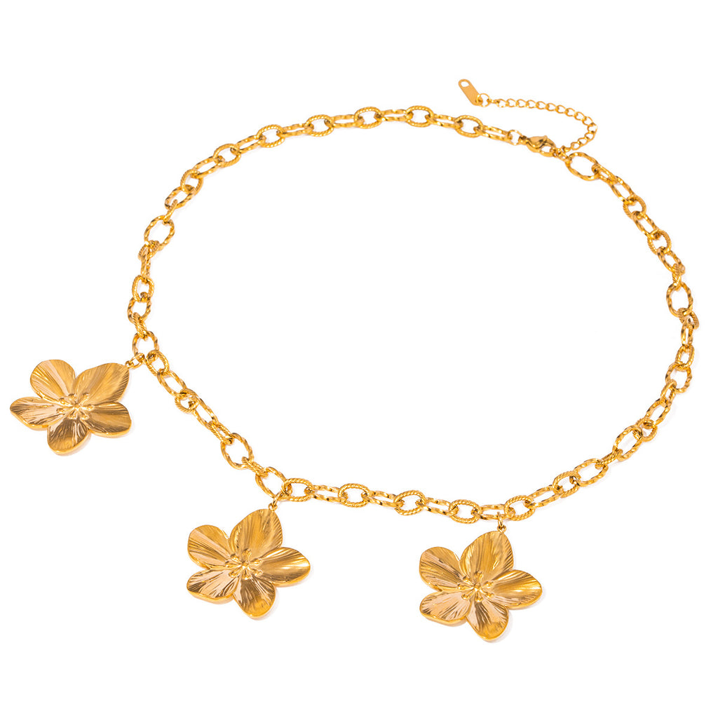 European and American fashion retro five-petal flower ribbed pendant necklace