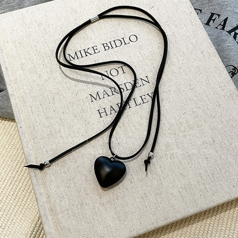 Ankela Red Resin Heart Pendant Necklace