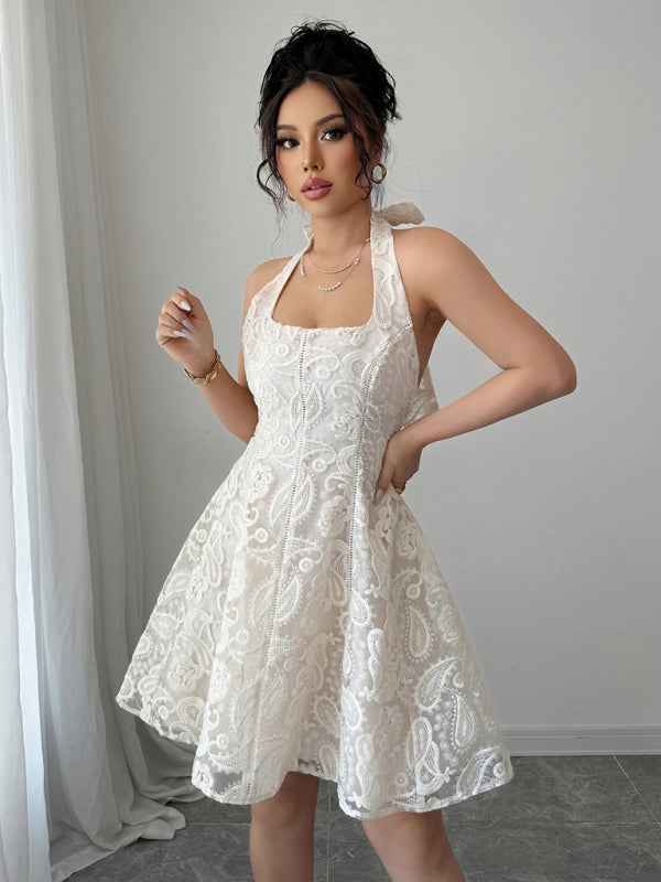 Sweet and elegant halterneck dress